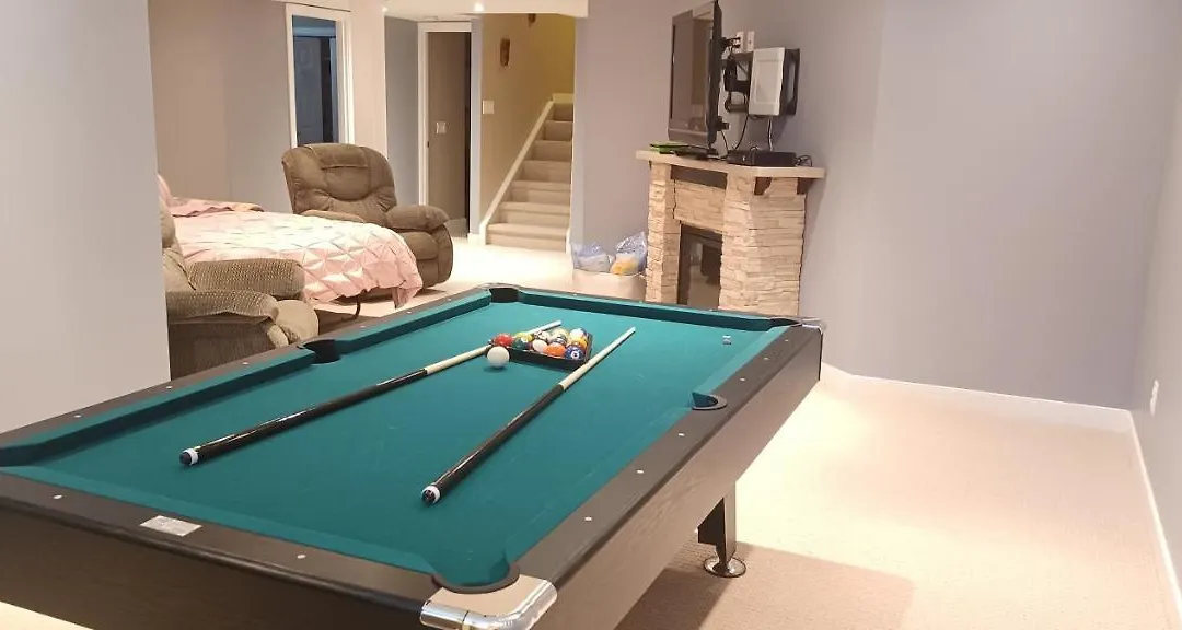 Mountain Calm & Private Ensuite Hosted By Maureen-1