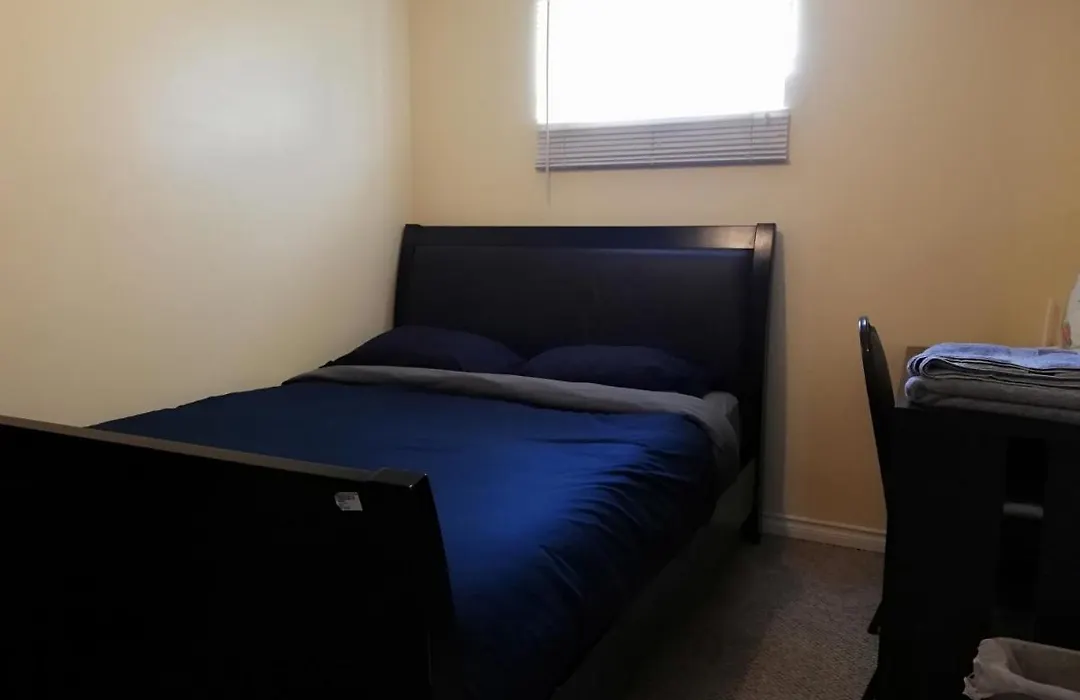Private Bedroom In Basement Suite - Fonda-1