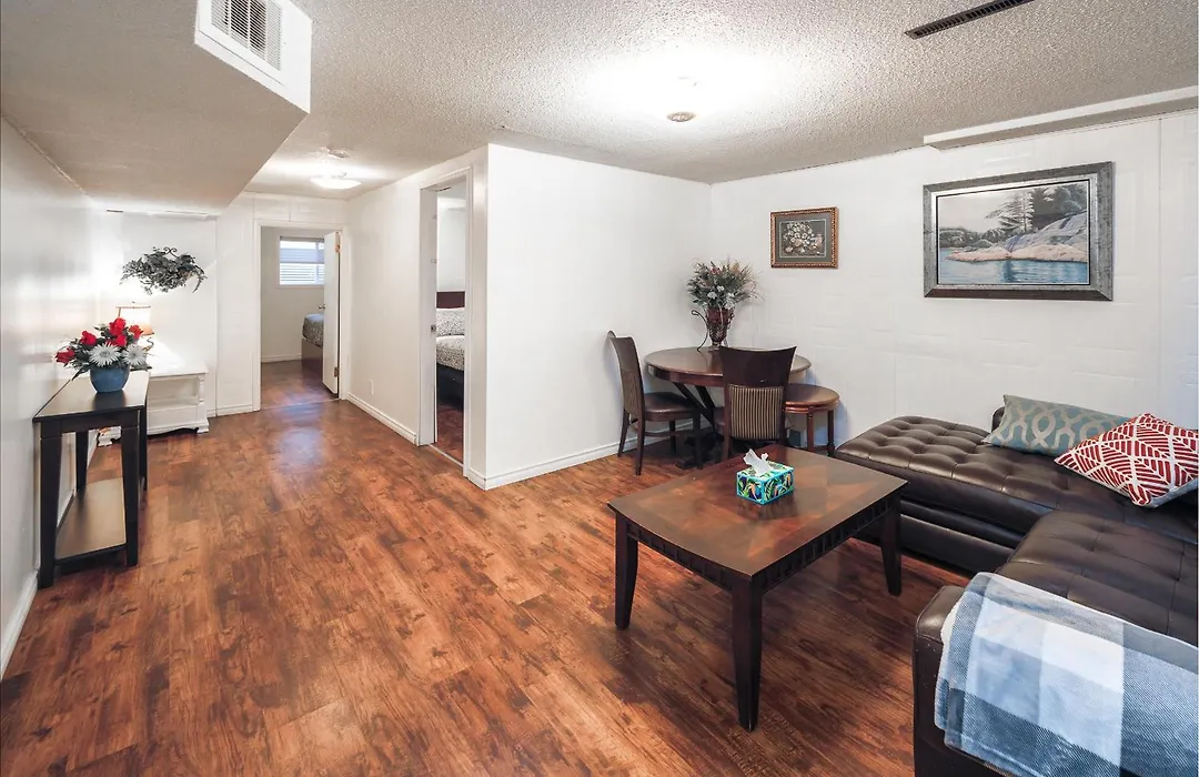 V-Home By Heritage Park And Glenmore Reservoir-1