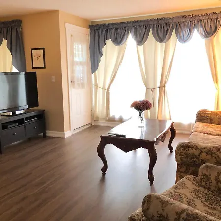 Room With Private Bathroom-3
