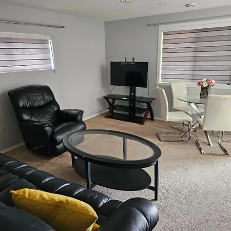 Awesome Guest Suite-3